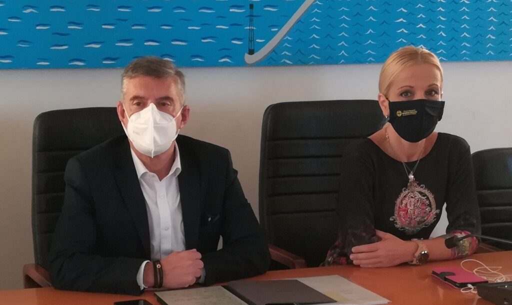 Περιφέρεια Θεσσαλίας: Κλειστά δίκτυα άρδευσης για μηλοκαλλιέργειες σε Μακρυράχη και Πουρί