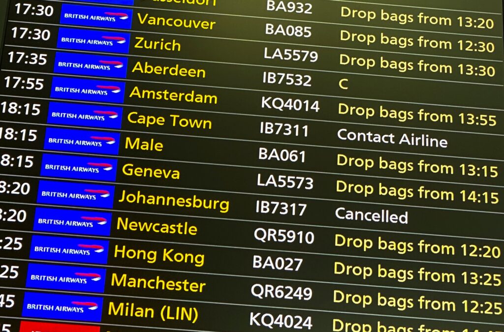 Παραλλαγή Όμικρον: Ύποπτα κρούσματα σε Γερμανία, Βρετανία και Τσεχία – Συναγερμός στην Ολλανδία για επιβάτες από Ν. Αφρική