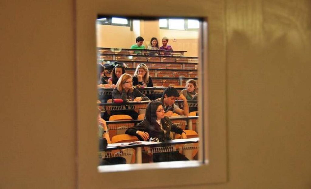 Νόμος-σκούπα για τα ΑΕΙ: Το πανεπιστήμιο του 2030