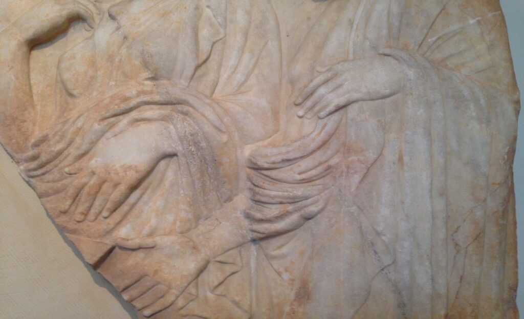 ΣΤΑΣΙΣ – 6ο φεστιβάλ OPEN NIGHTS: H Χριστιάνα Γαλανοπούλου και οι Αποχαιρετισμοί κάνουν ΣΤΑΣΗ στη Λάρισα