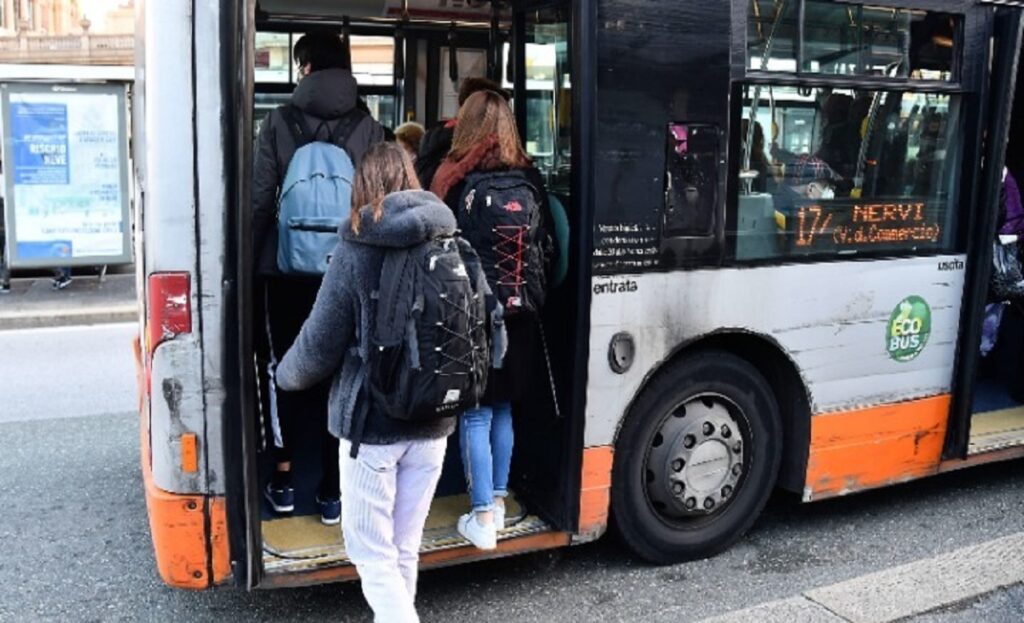 Ιταλία: Μέχρι 1.000 ευρώ πρόστιμο σε ανεμβολίαστους παραβάτες