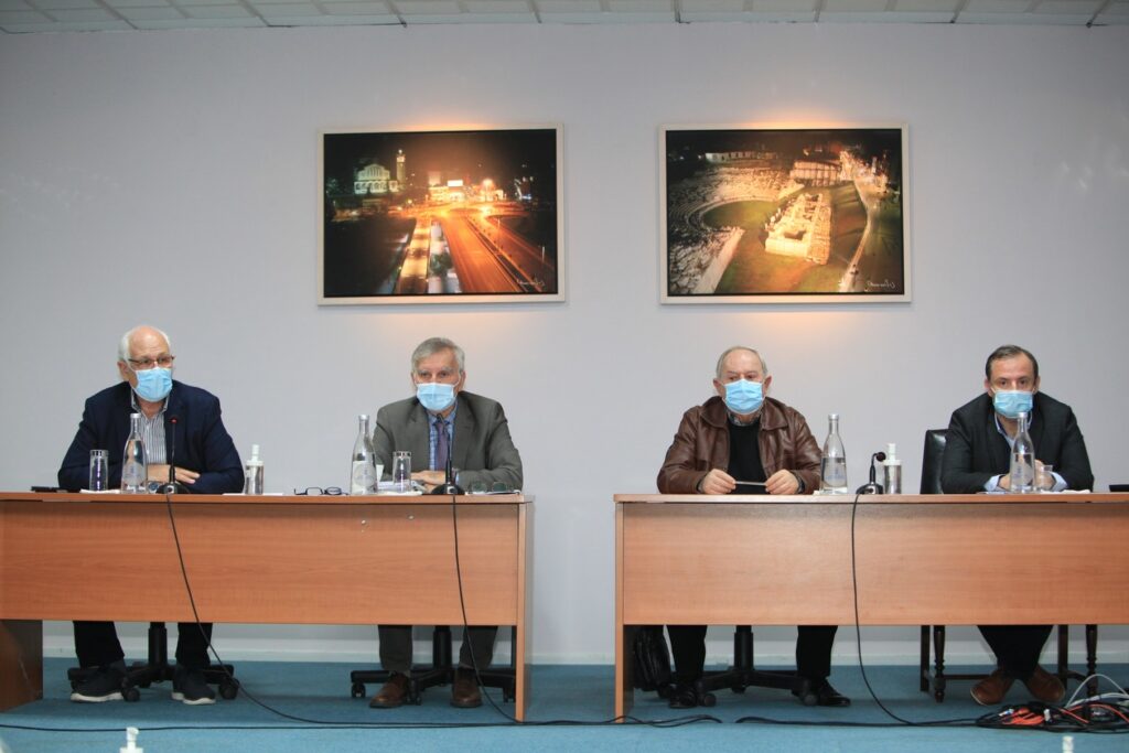 Λάρισα: Σκληρή δοκιμασία για τα νοσοκομεία – Ανεμβολίαστοι το 87% των εισαγωγών covid-19 σε εφημερία του ΠΓΝΛ