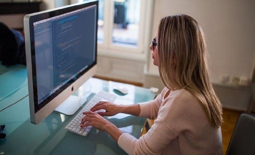 Νέες ψηφιακές εφαρμογές κάνουν πιο εύκολη η καθημερινότητα του πολίτη