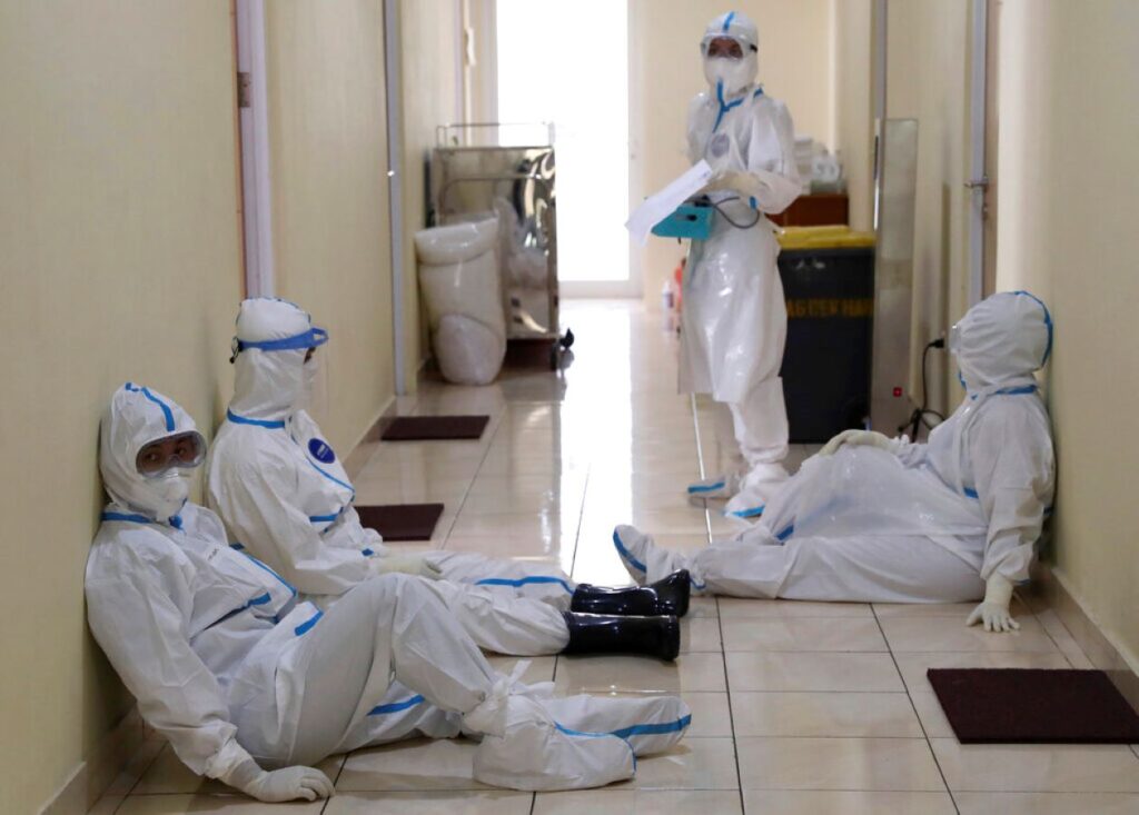 COVID-19: Κατακόρυφη αύξηση του άγχους και της κατάθλιψης μεταξύ των γιατρών