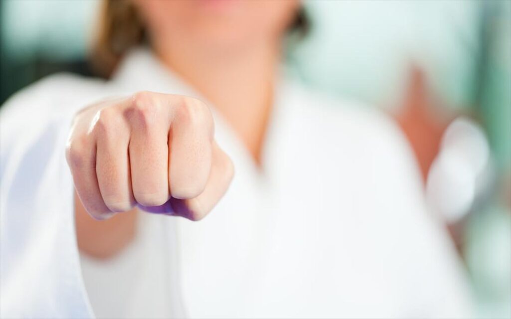 Λάρισα: Δωρεάν σεμινάριο πρακτικής και λεκτικής αυτοάμυνας για γυναίκες και έφηβες