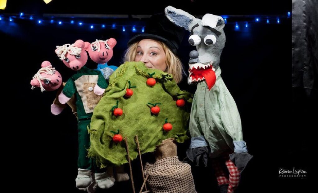 «Τα τρία γουρουνάκια» στο Κουκλοθέατρο στον Μύλο