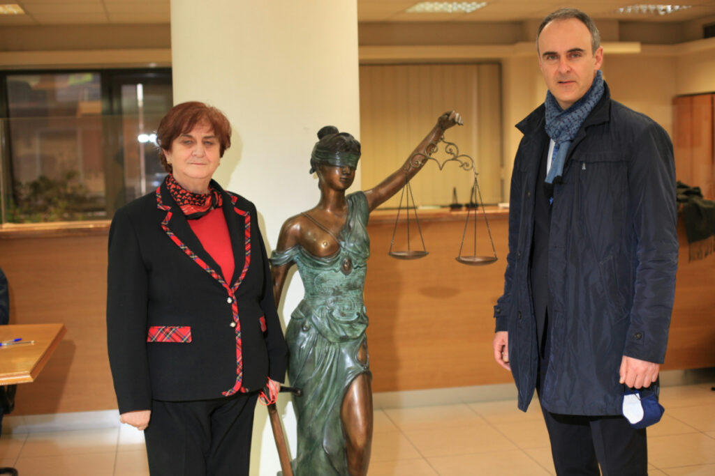 Εκλογές Δικηγορικού Συλλόγου Λάρισας: Τσάτσαρος και Μπασδέκη αναμετρώνται στο δεύτερο γύρο