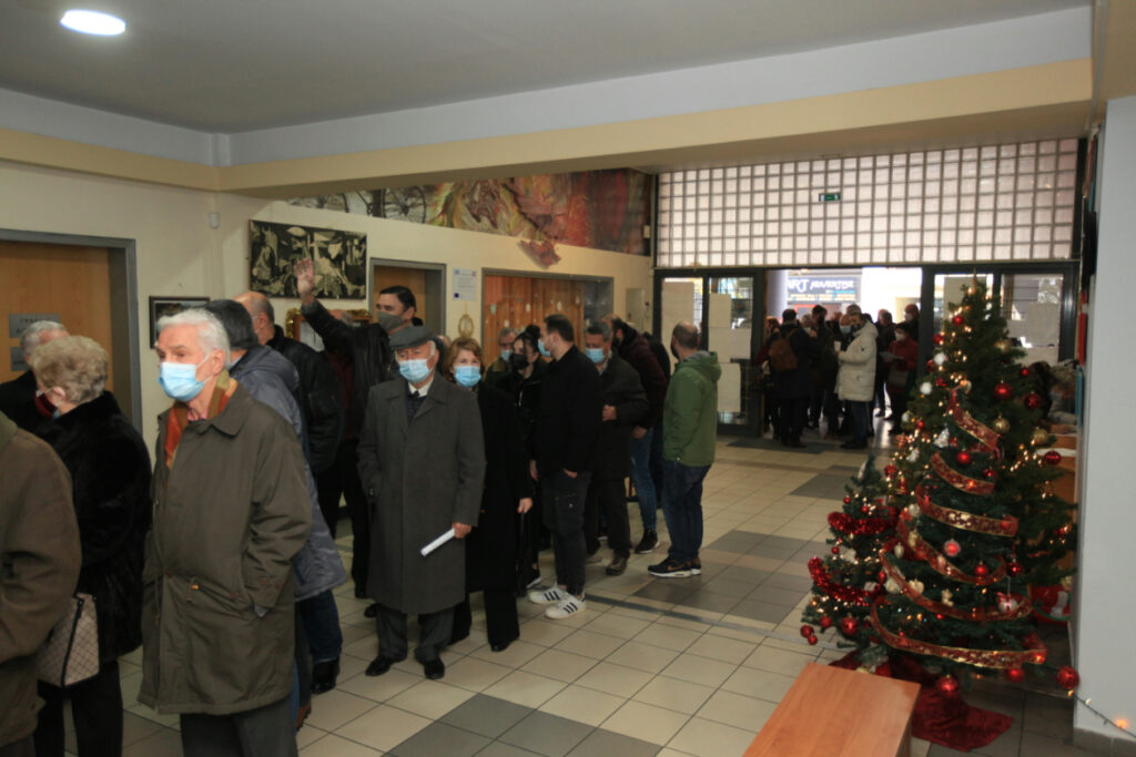 ΚΙΝΑΛ: Καθαρή πρωτιά Ανδρουλάκη – Μάχη μεταξύ Παπανδρέου και Λοβέρδου για τη δεύτερη θέση – Τί ψήφισαν οι Λαρισαίοι