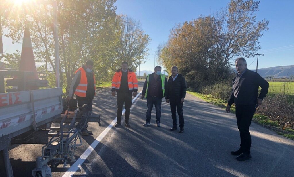 Τρίκαλα: Εργασίες διαγράμμισης του επαρχιακού και εθνικού δικτύου από την Περιφέρεια Θεσσαλίας