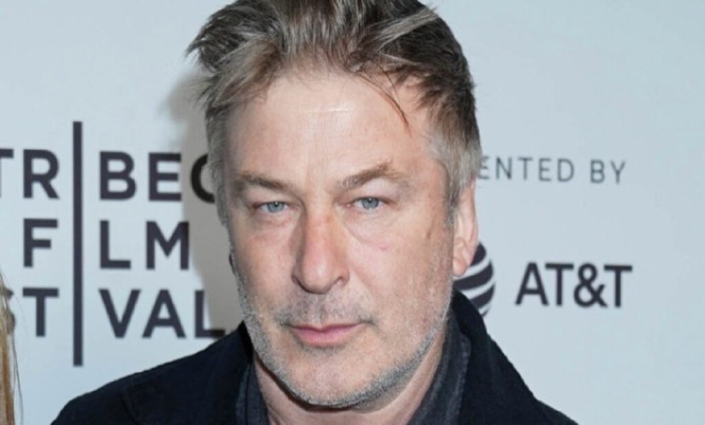 Ο Άλεκ Μπάλντουιν υποστηρίζει ότι «δεν πάτησε τη σκανδάλη»