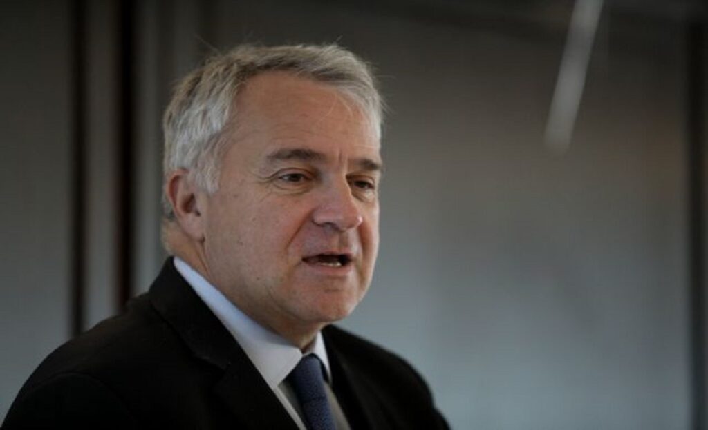 Βορίδης: «Κάναμε ότι μπορούσαμε πριν αποφασίσουμε την υποχρεωτικότητα»