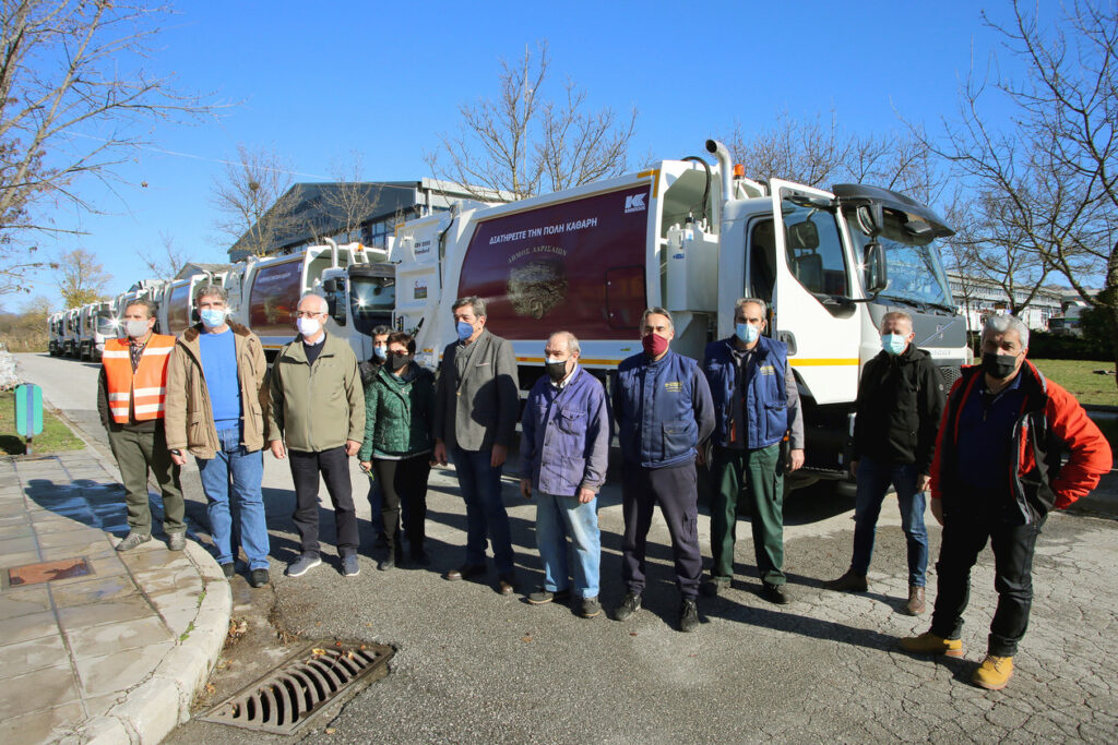 Λάρισα: Οκτώ νέα απορριμματοφόρα στο στόλο του Δήμου